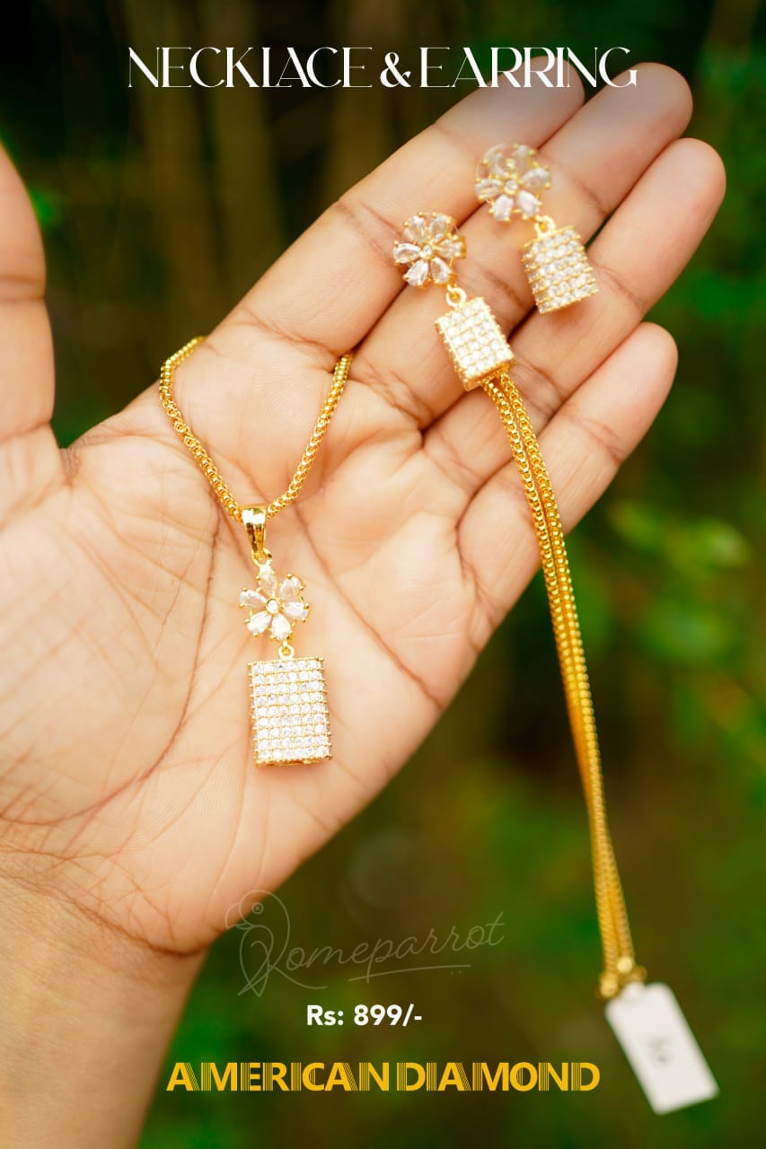 Elegant Pendent and Earring with Chain