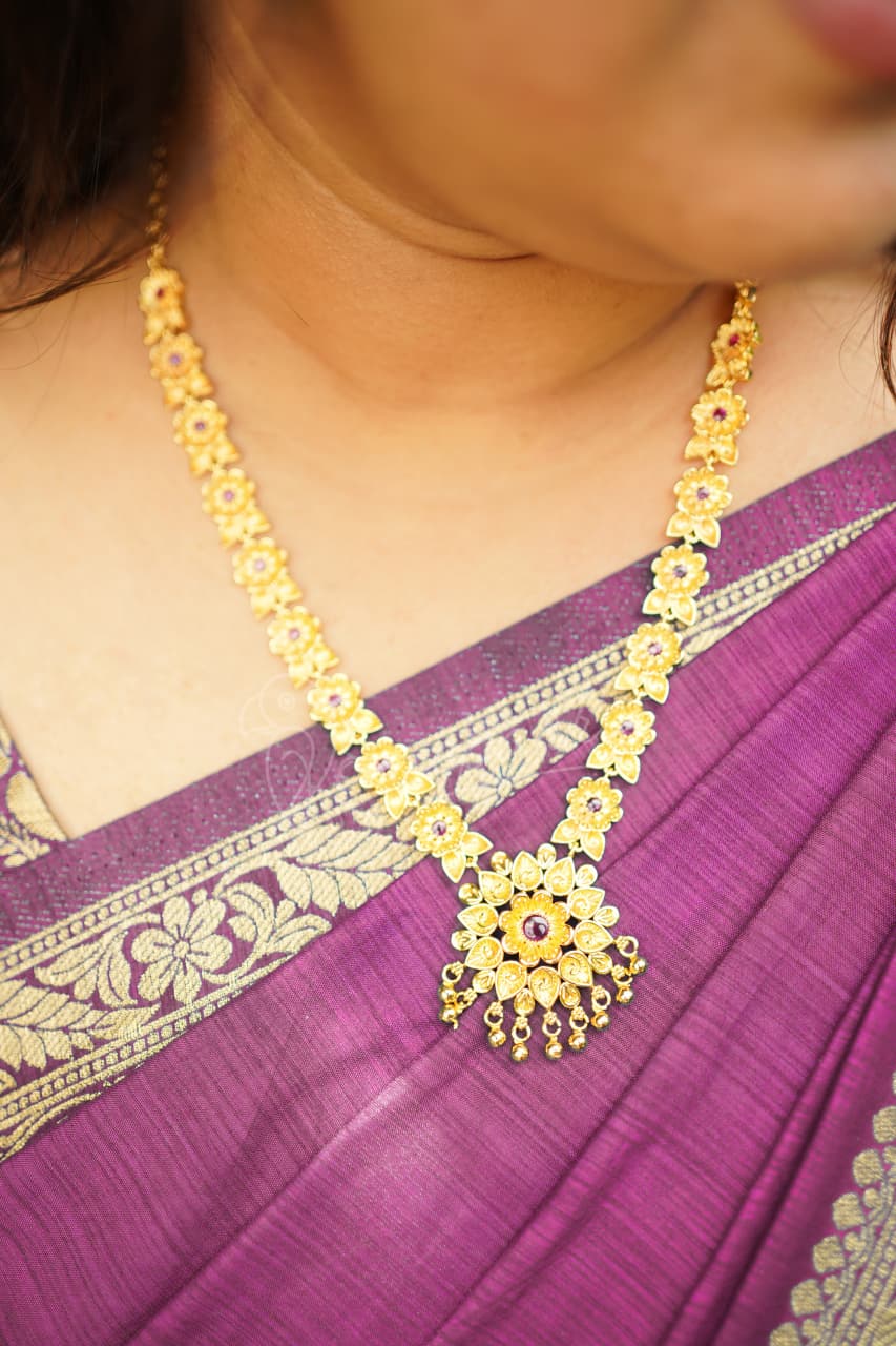 Floral gold plated necklace
