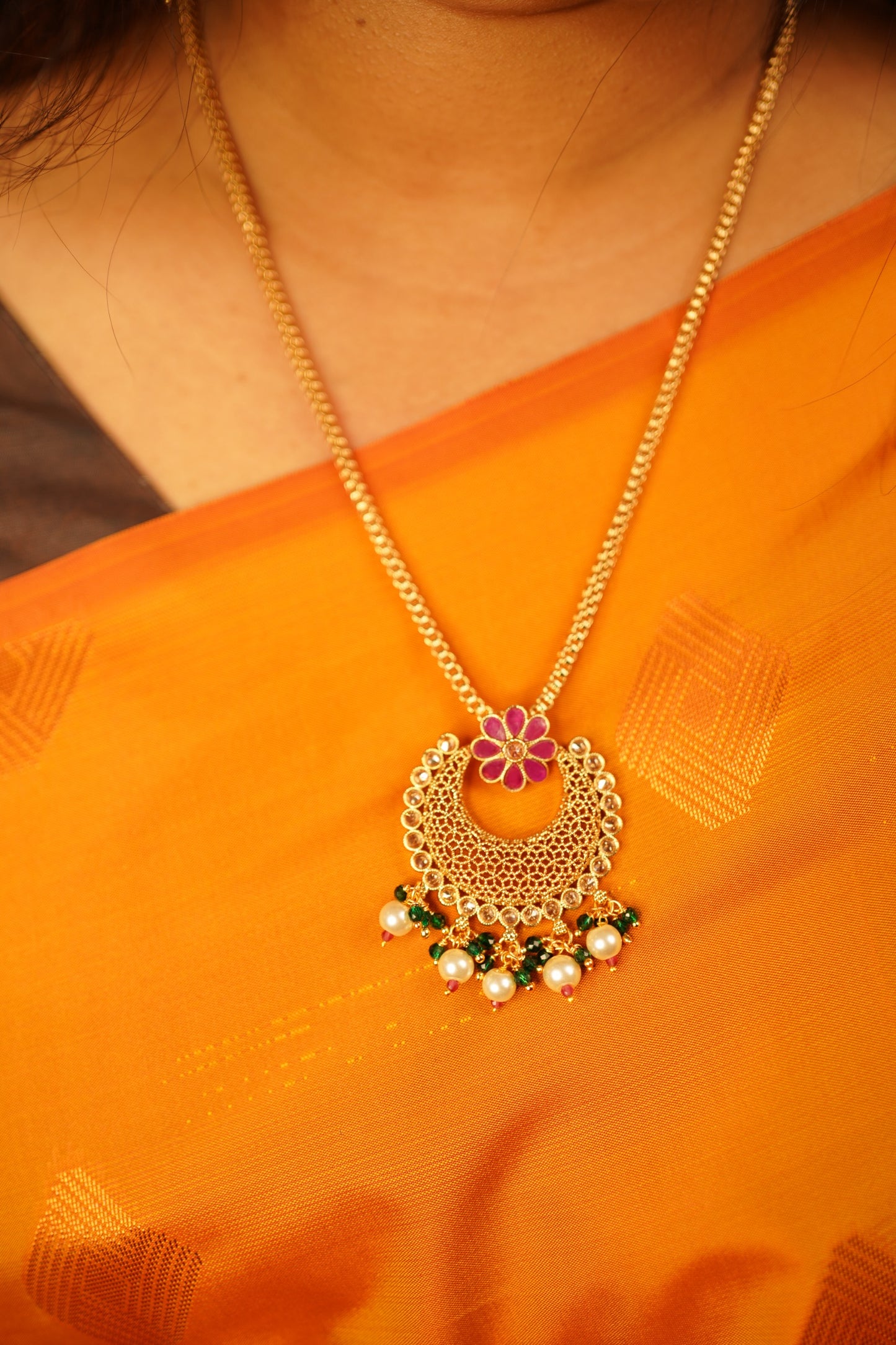 Multi colour locket with chain