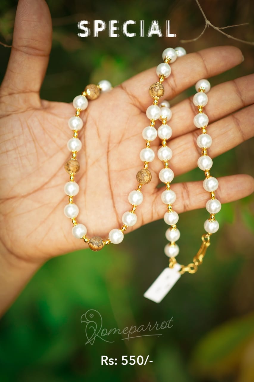 Pearl mix colour necklace short