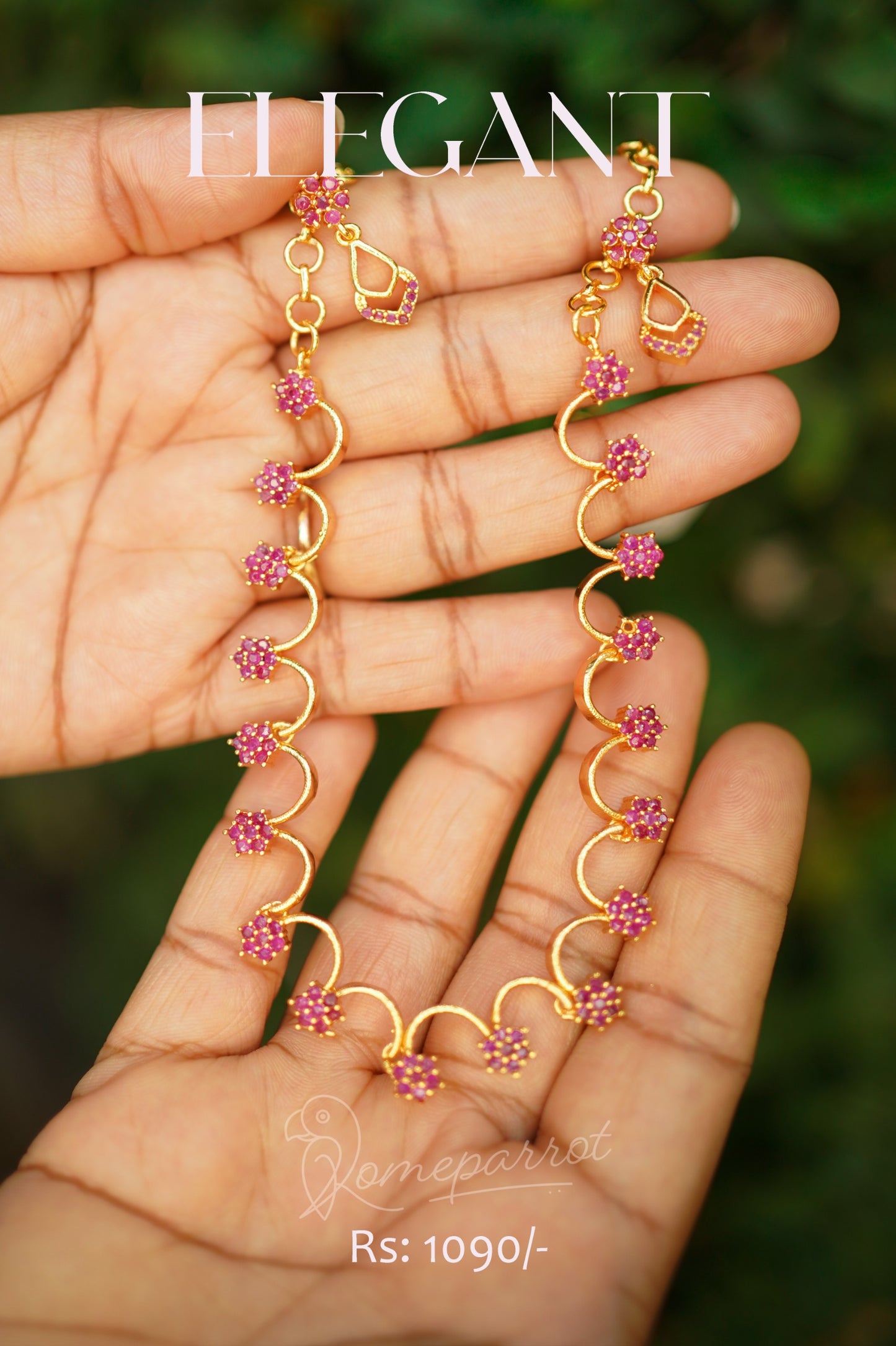 Stylish Floral Necklace Set