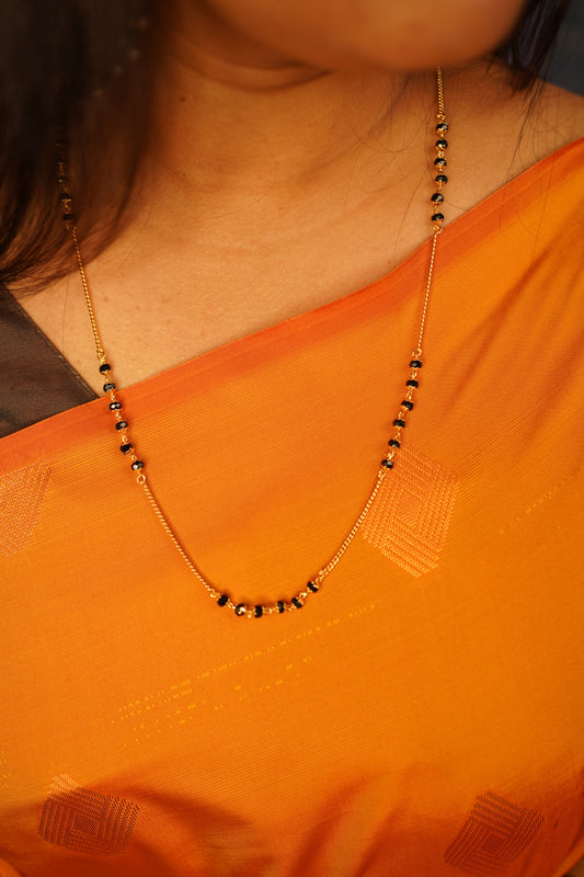 Gold plated mix black beaded chain