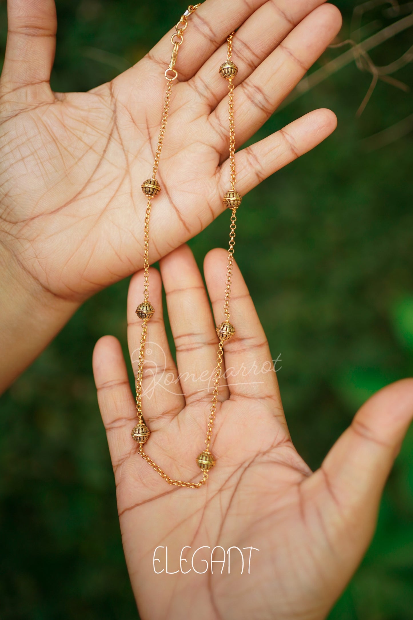 Antique Simple Ball Necklace