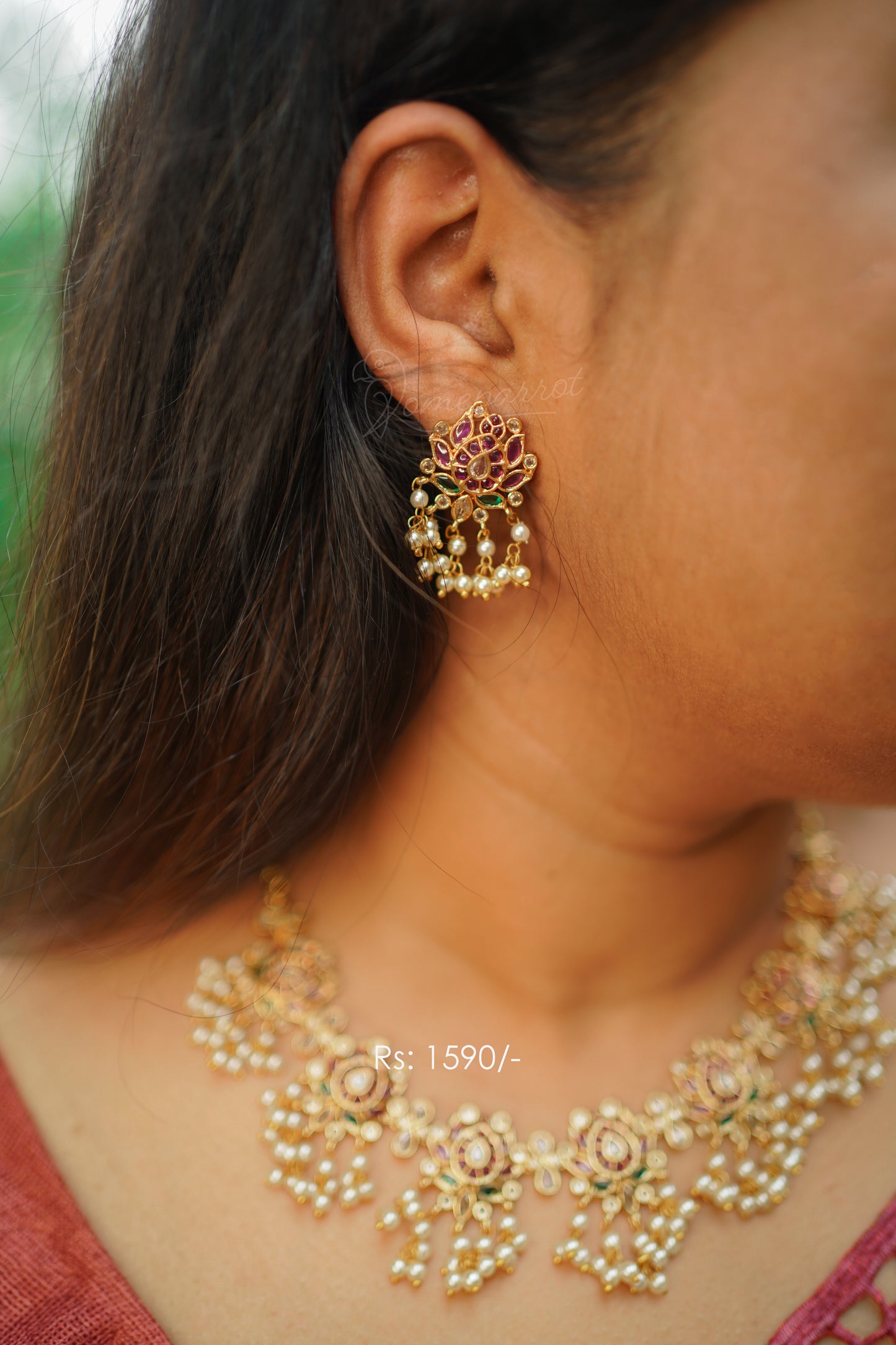 Guttaspusalu Necklace with earrings