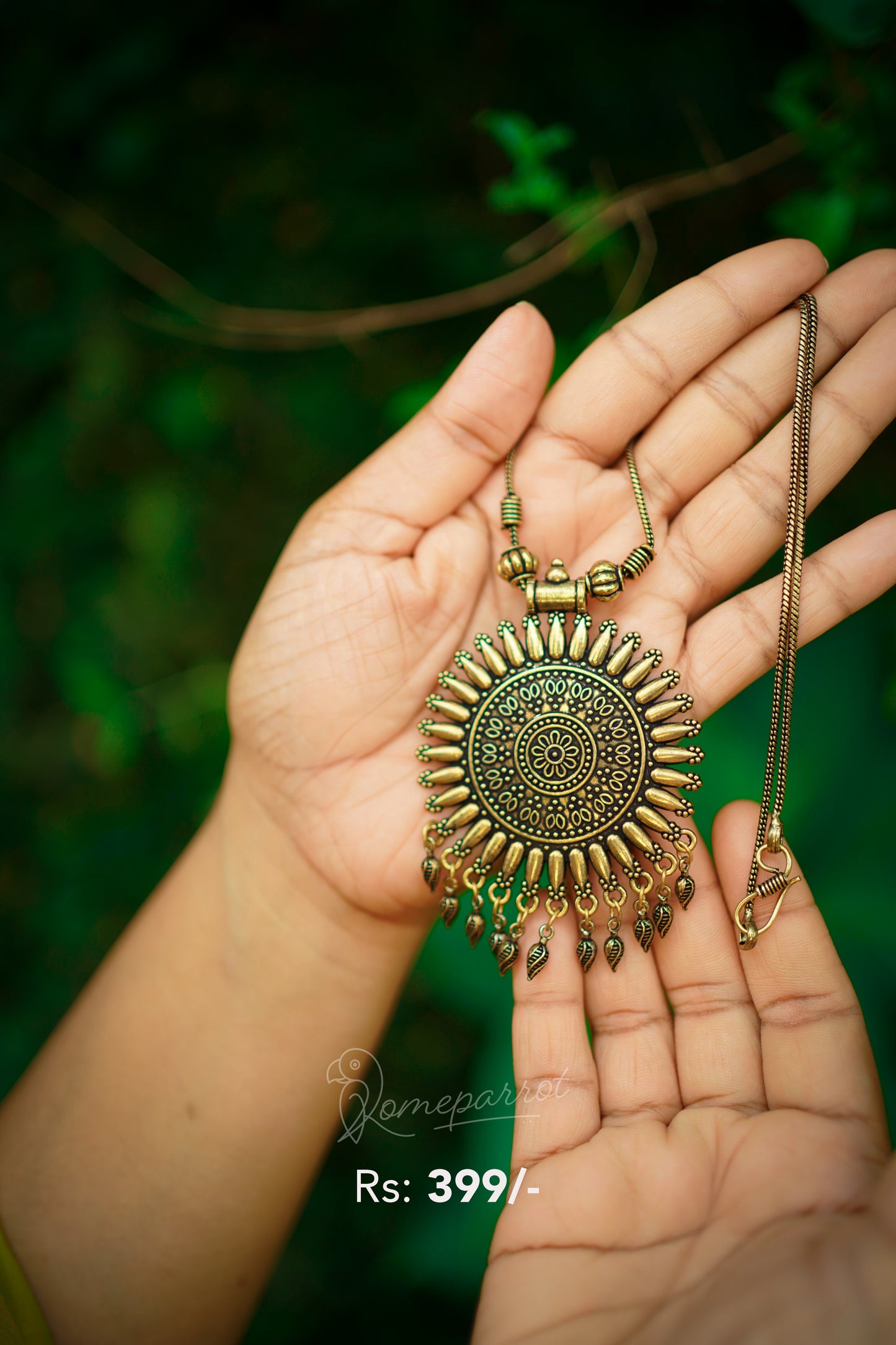 Oxidized golden brown chain