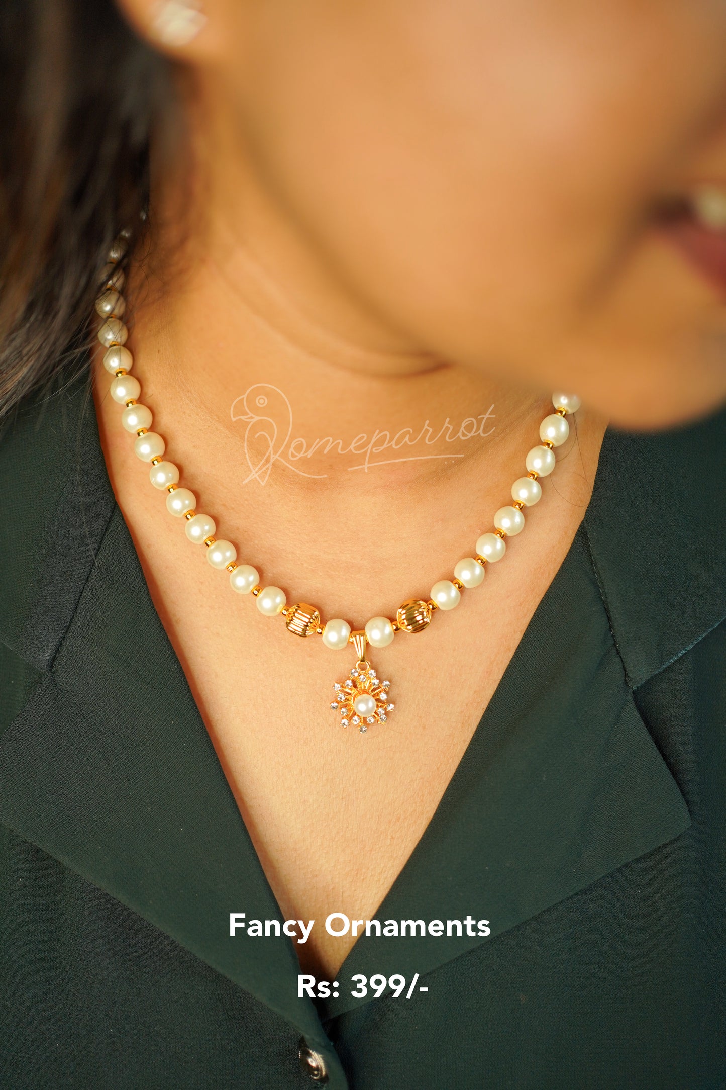 Short Pearl chain