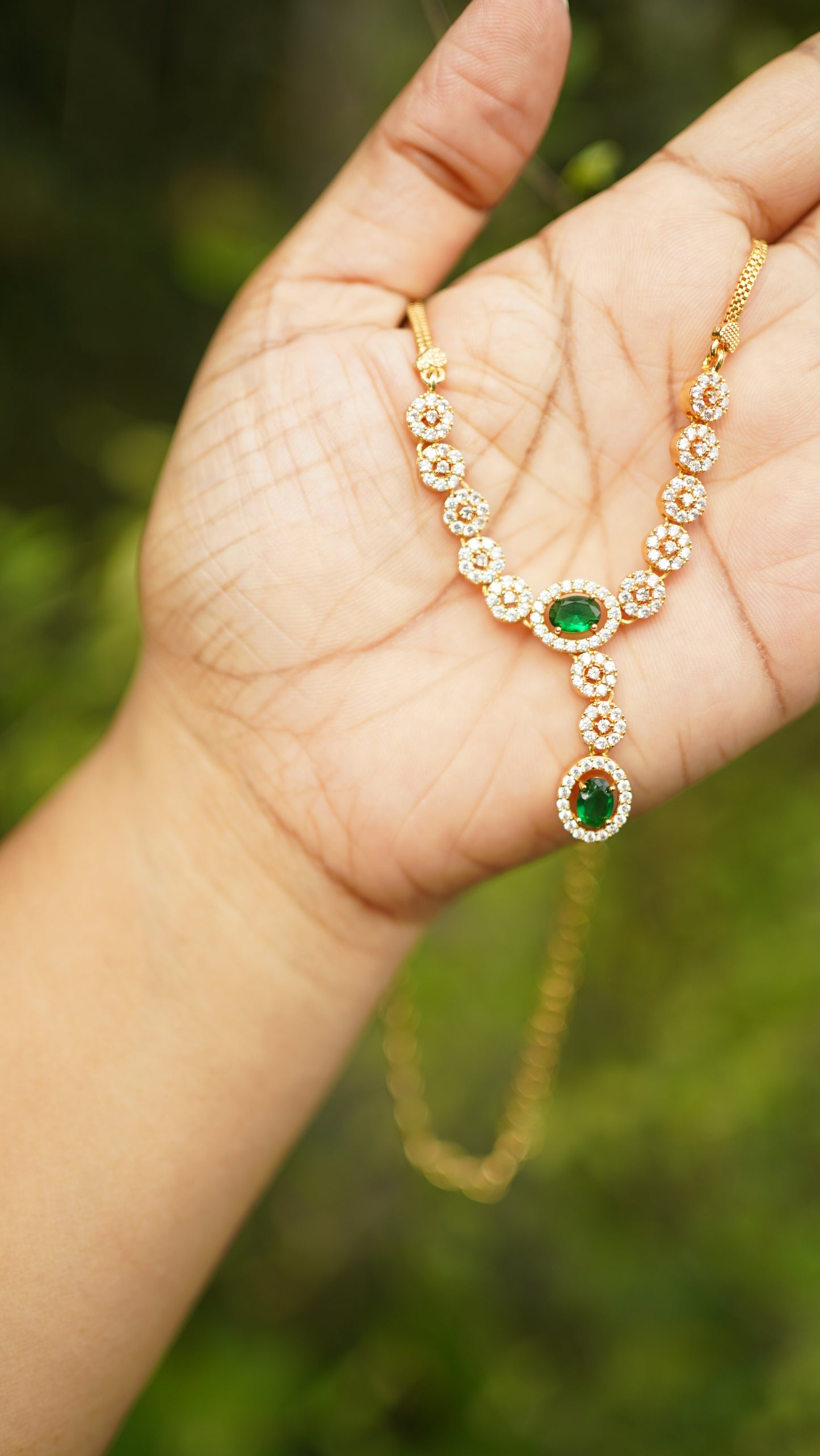 Elegant Short Chain