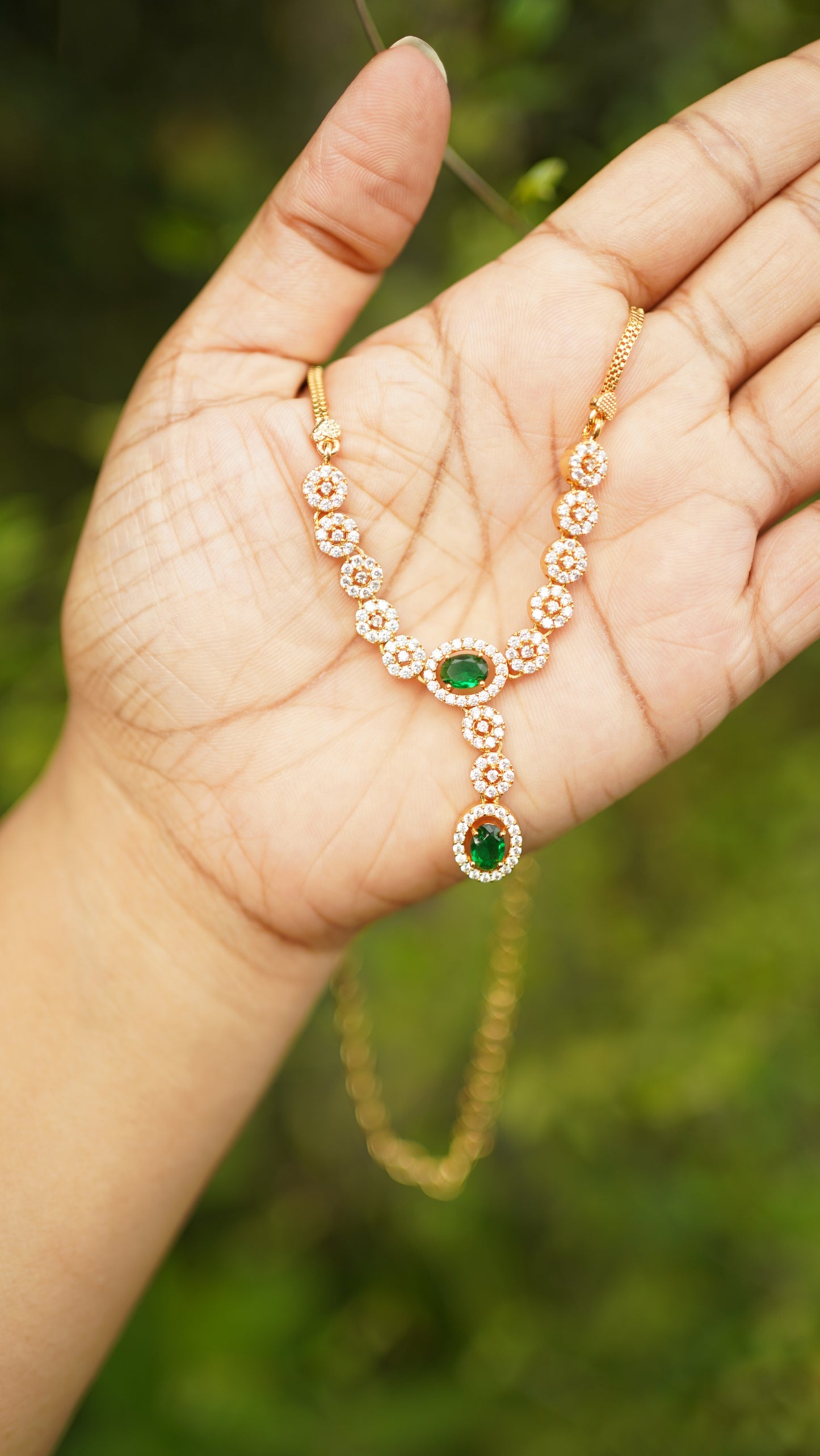 Elegant Short Chain