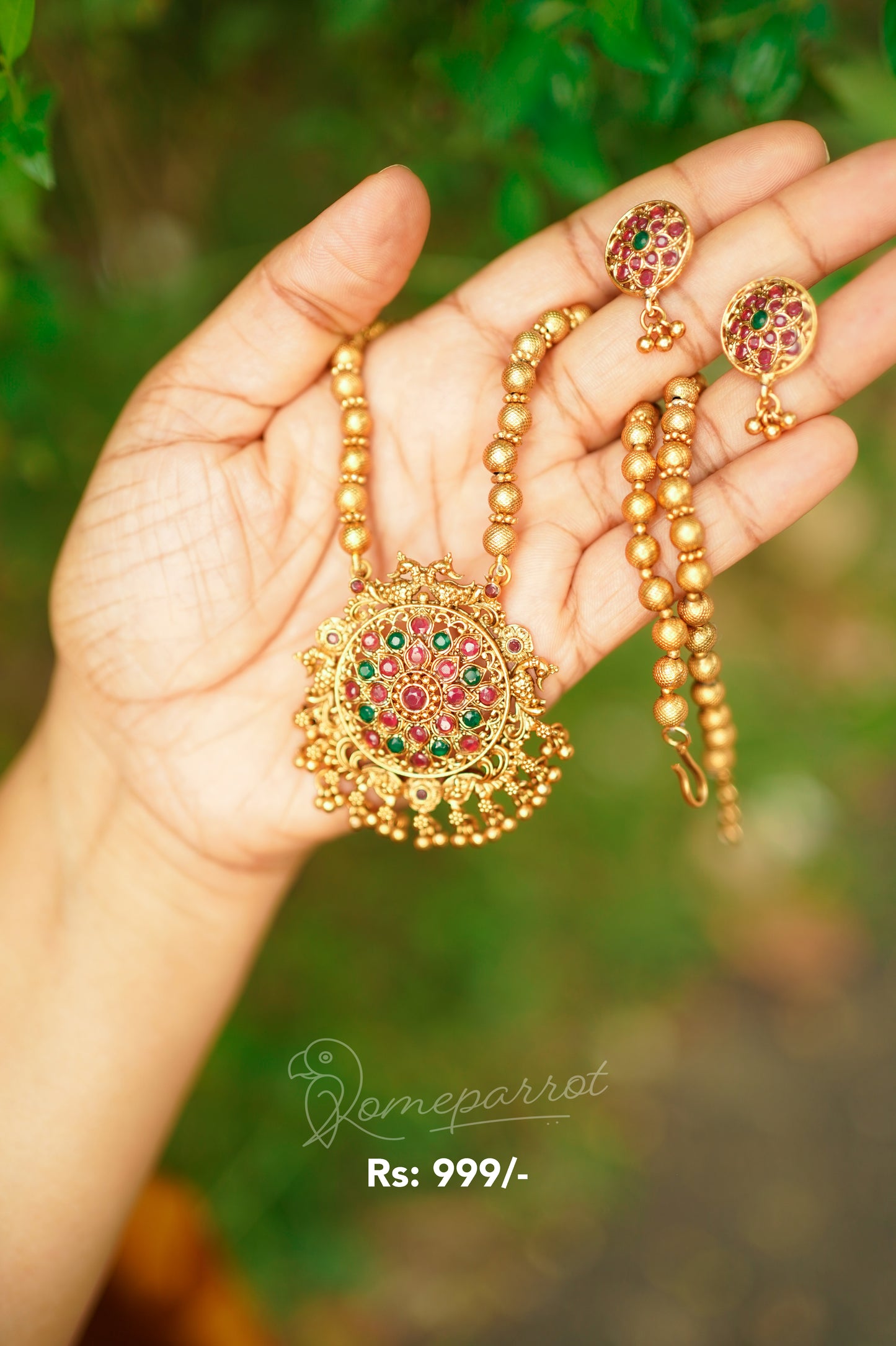 Antique Necklace Set