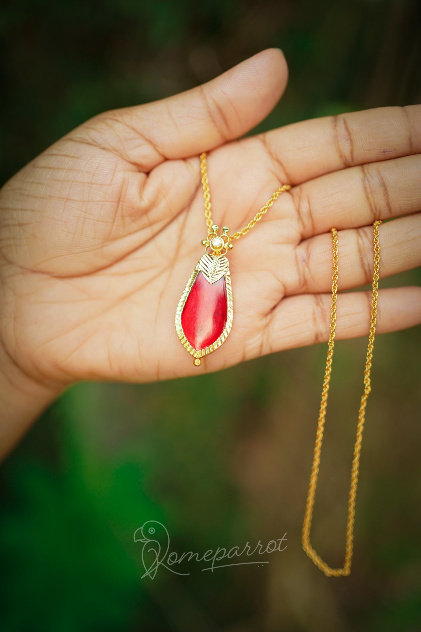 Palakka locket with chain