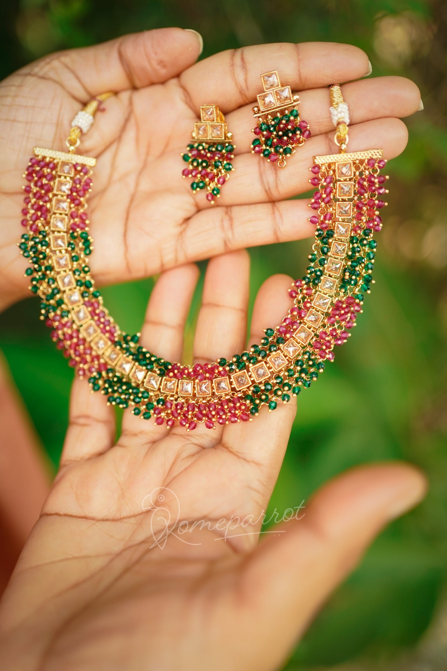 Premium multi-colour choker set