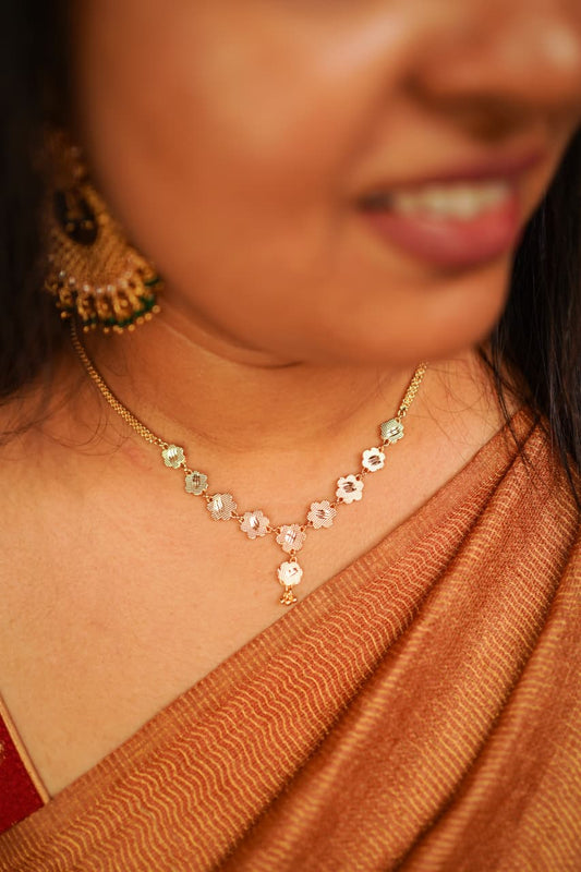 Floral design gold plated simple chain