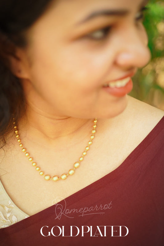 Short Stylish Mani maala