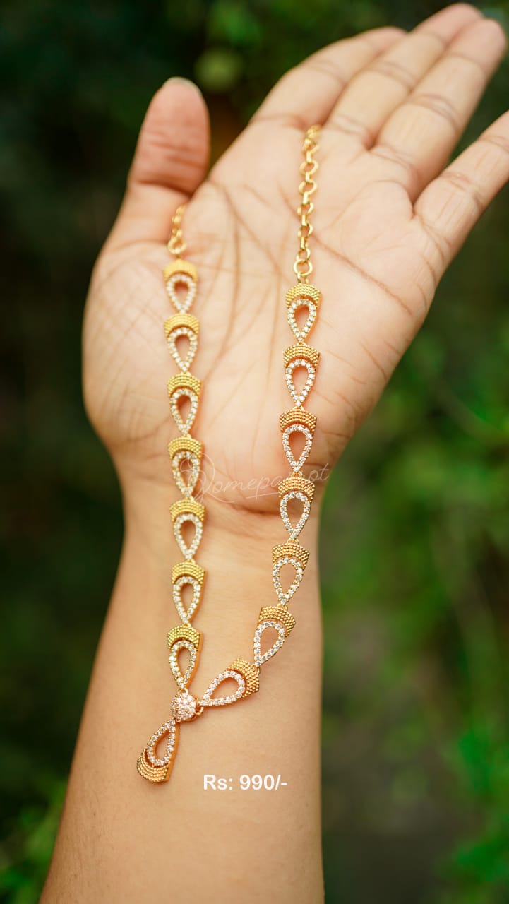 White & Gold Plated Necklace