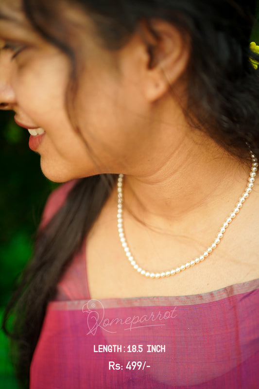 Single Layer Pearl Necklace
