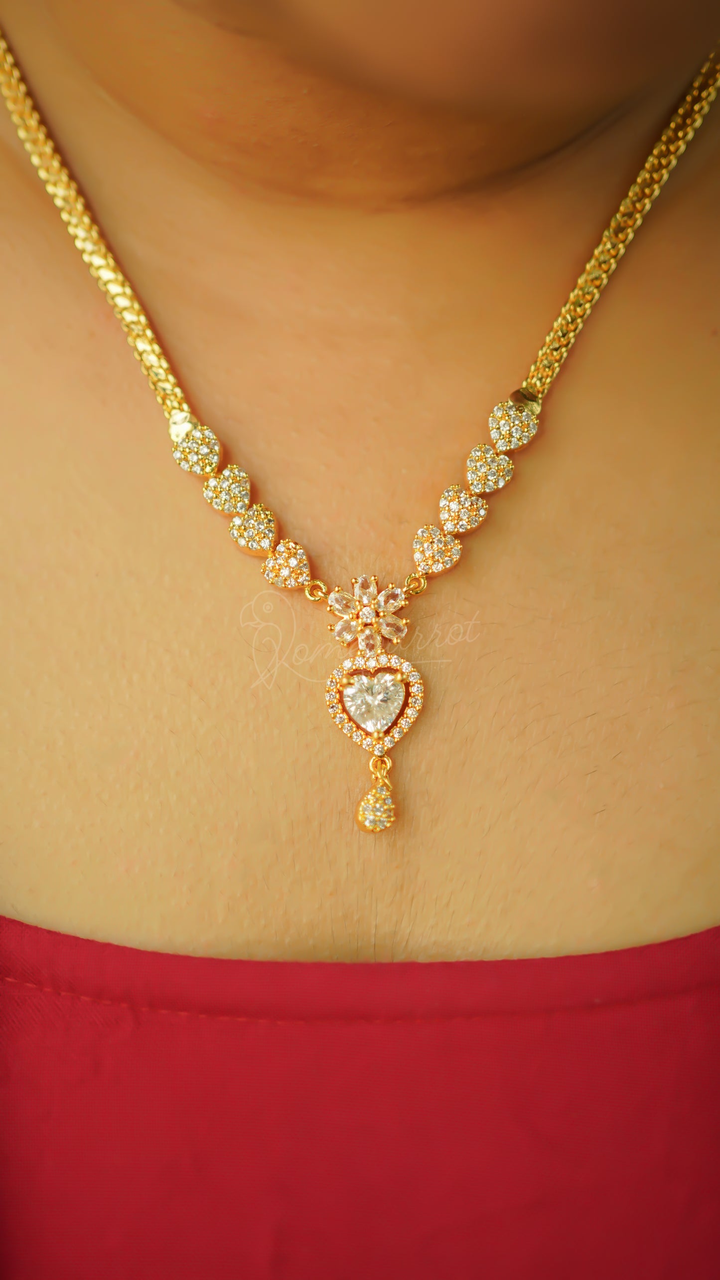 Short plated necklace