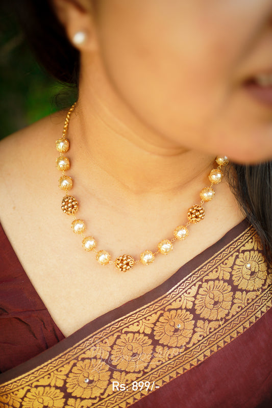Premium Pearl Necklace