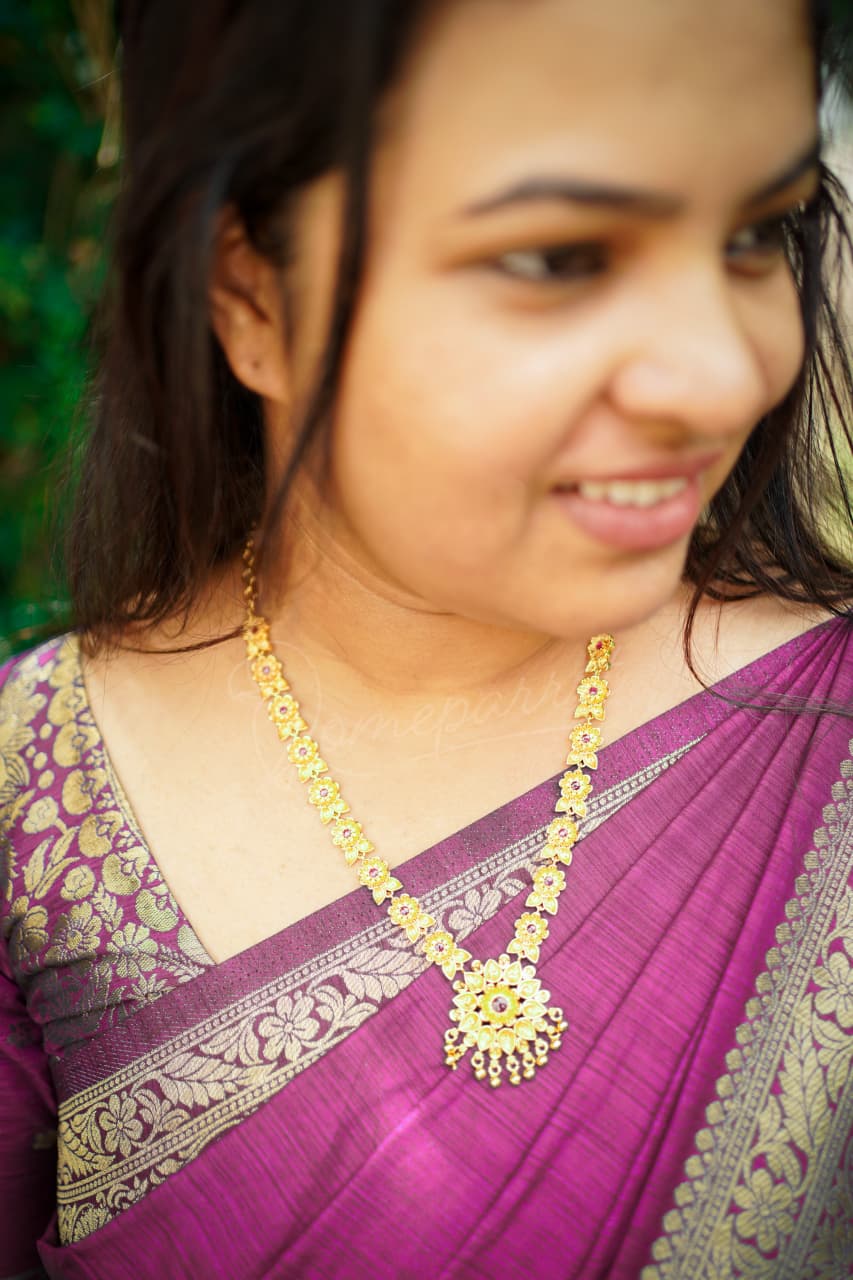 Floral gold plated necklace